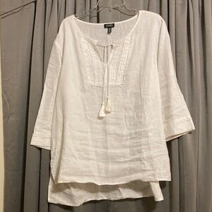 Jones New York Women's Cream Linen Tunic
SIZE XL